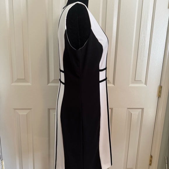 Calvin Klein Black and White Sleeveless Grid Midi Dress - Size: Large - Picture 5 of 12